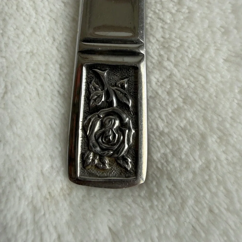 Vintage International Deluxe 5 Pc. Serving Utensil Set Rose Pattern‎ Spoons Fork